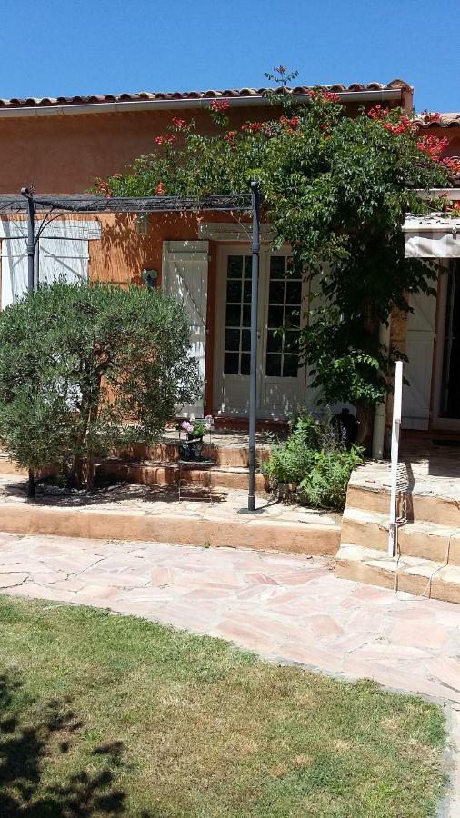 La Mansardiere Bed & Breakfast Villecroze Dış mekan fotoğraf